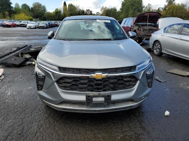  CHEVROLET TRAX 2024 Серый