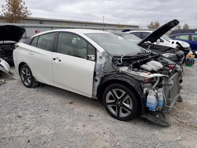  TOYOTA PRIUS 2018 Белы