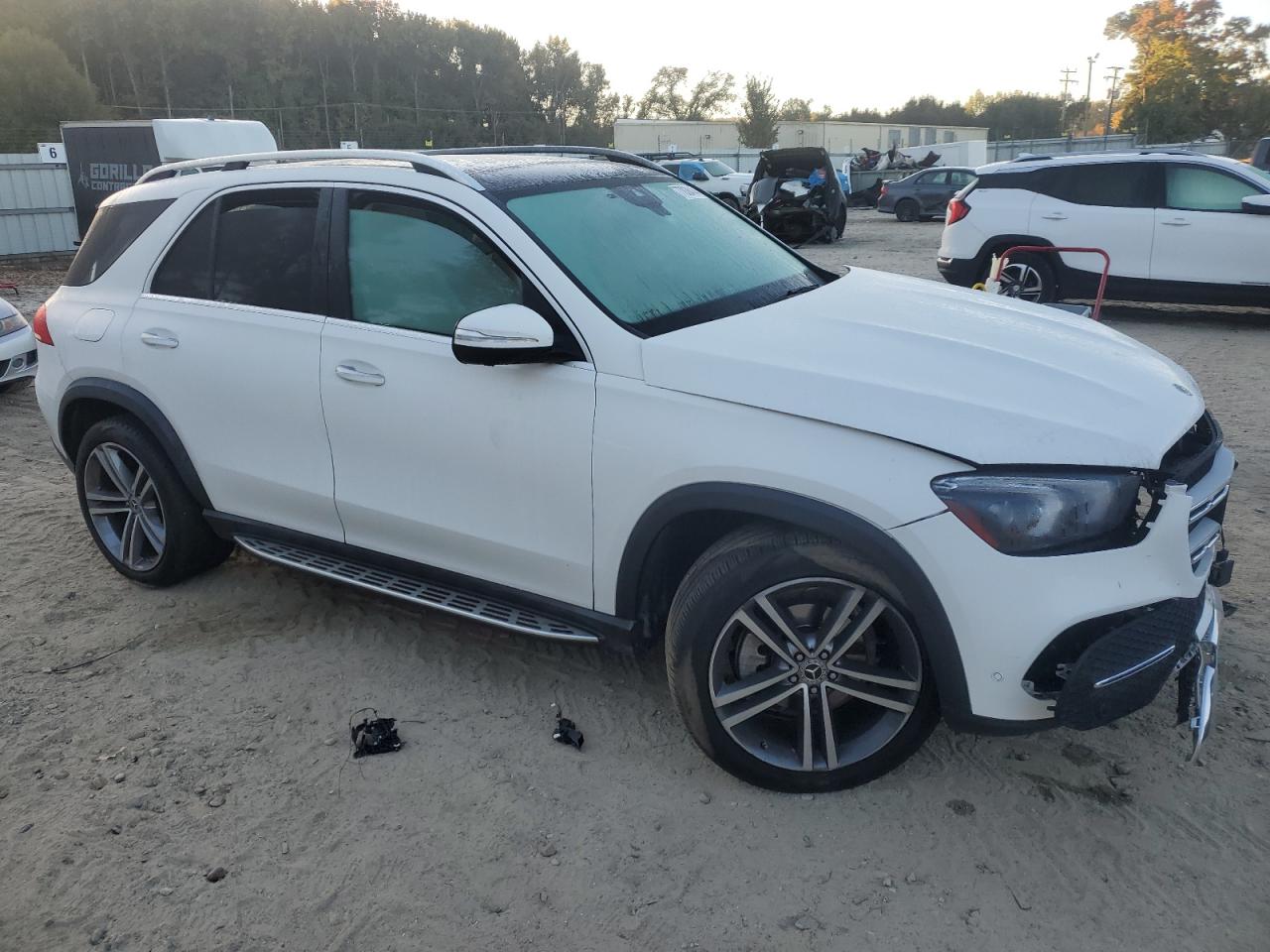2022 Mercedes-Benz GLE - Image 4