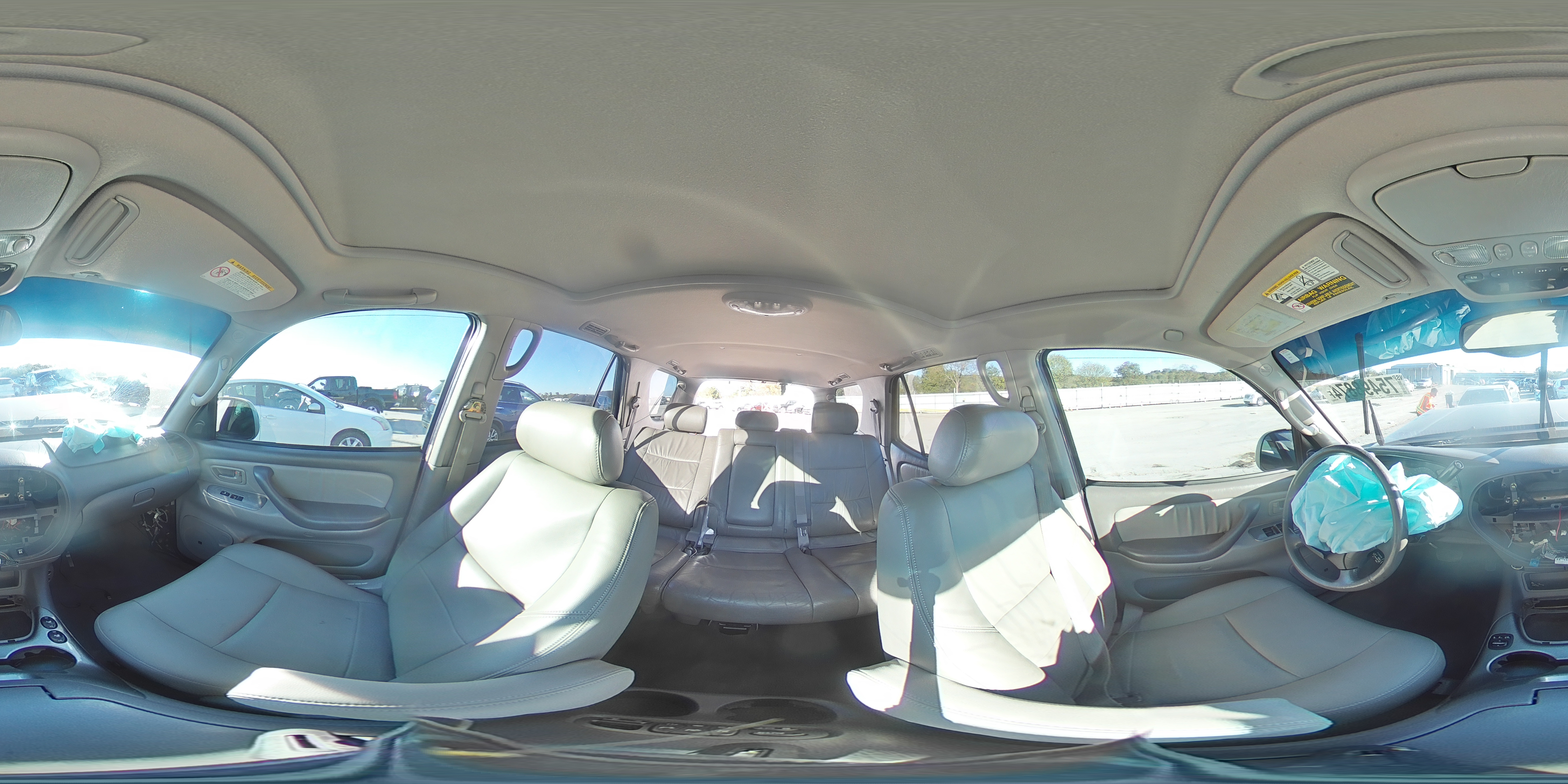 2003 Toyota Sequoia - Image 12