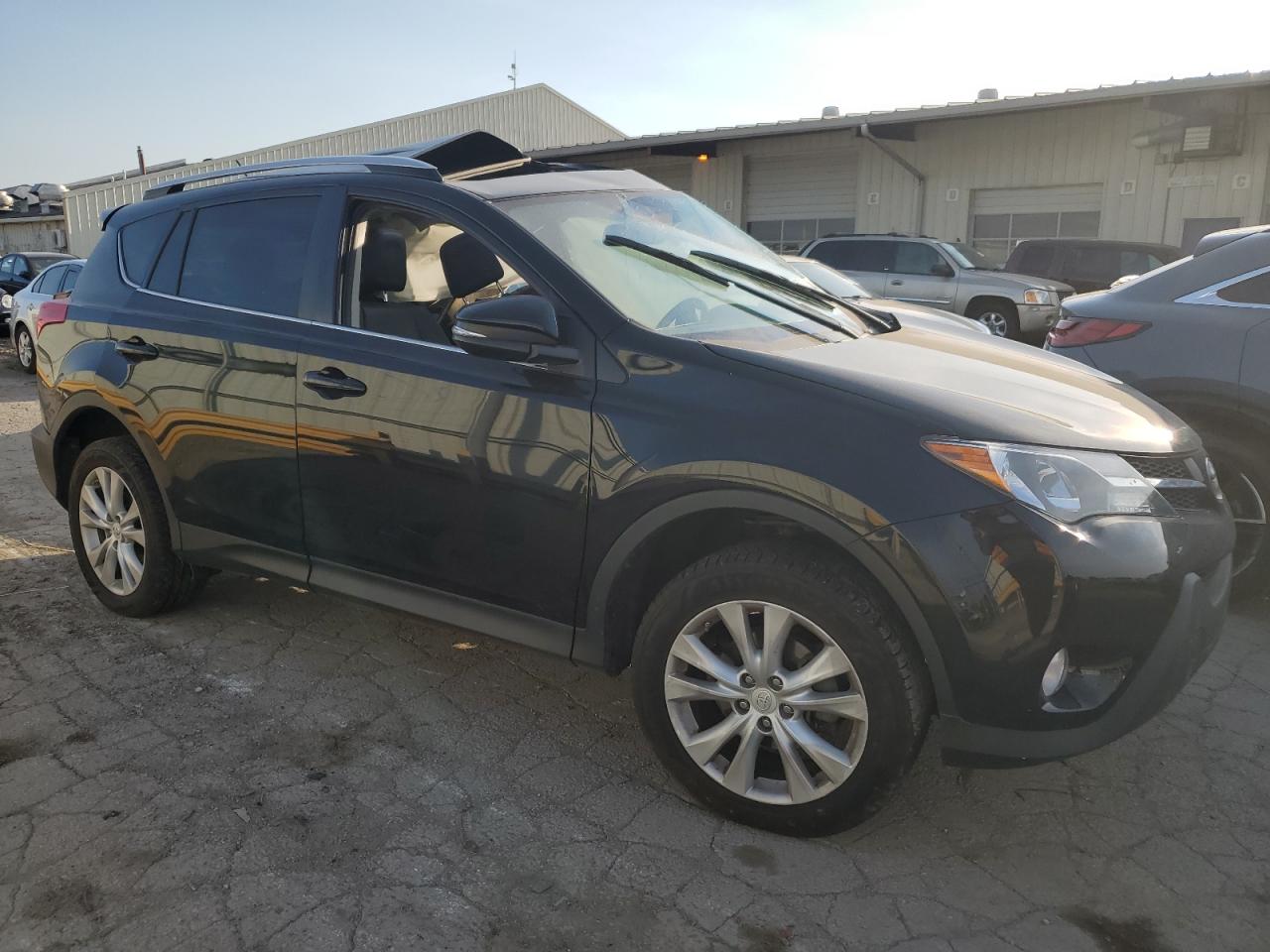 2015 Toyota RAV 4 - Image 4