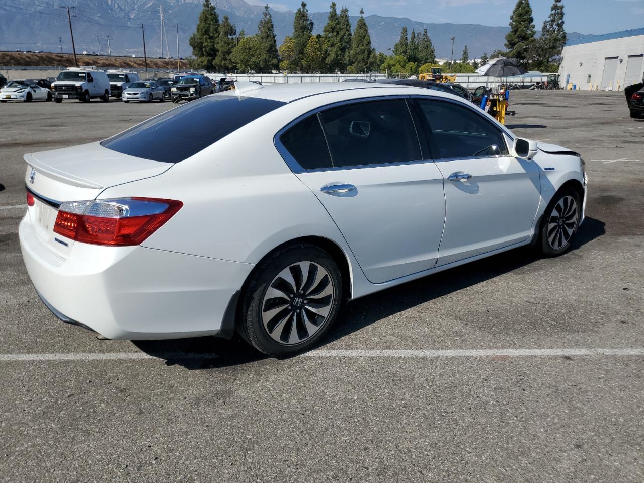 1HGCR6F39FA000347 2015 Honda Accord Hybrid