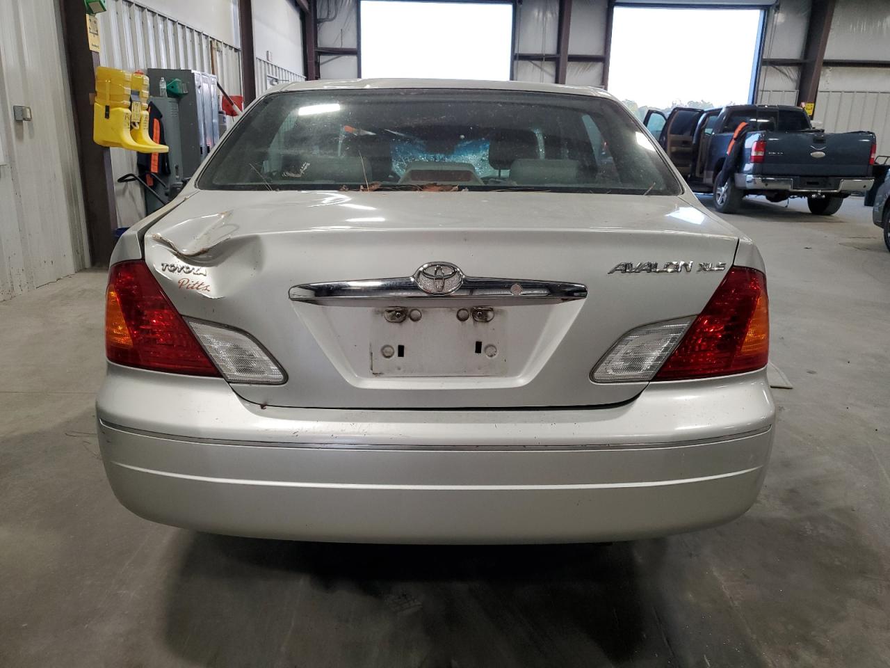 2000 Toyota Avalon Xl VIN: 4T1BF28B3YU075543 Lot: 74724744