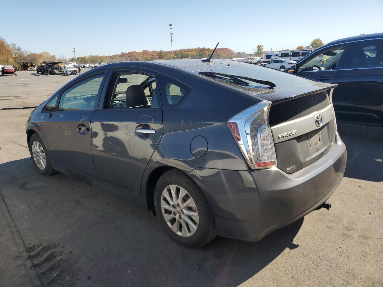2014 Toyota Prius - Image 2
