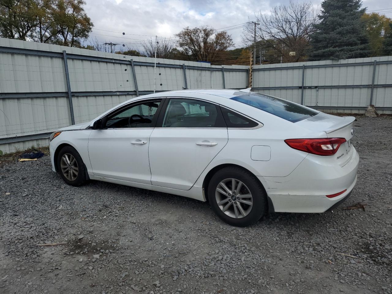 VIN 5NPE24AF7FH146112 2015 HYUNDAI SONATA no.2