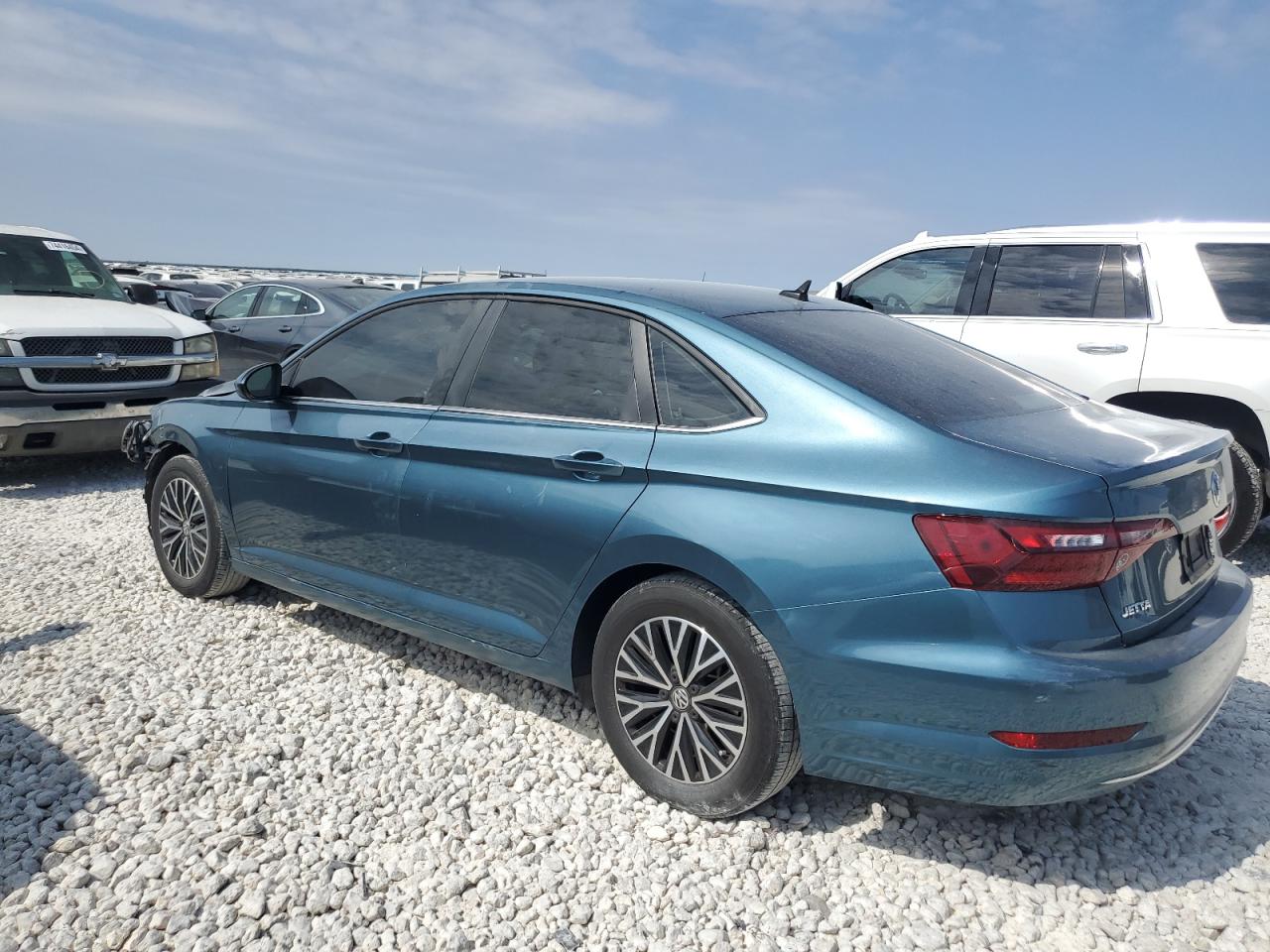 2021 Volkswagen Jetta - Image 2