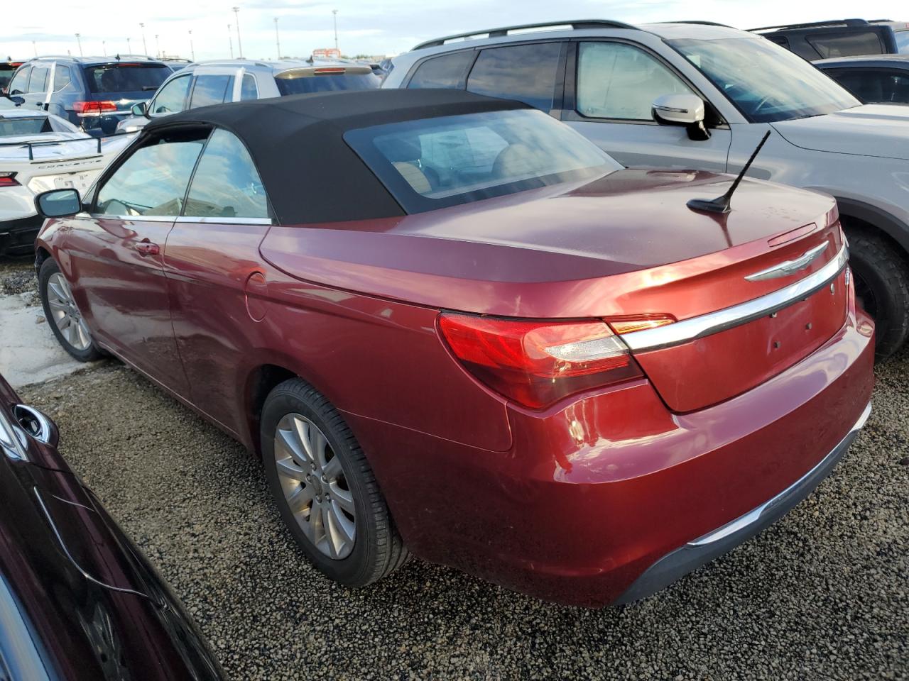 2012 Chrysler 200 - Image 2