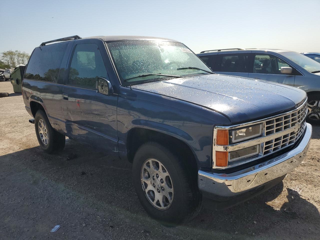 1998 Chevrolet Tahoe - Image 4