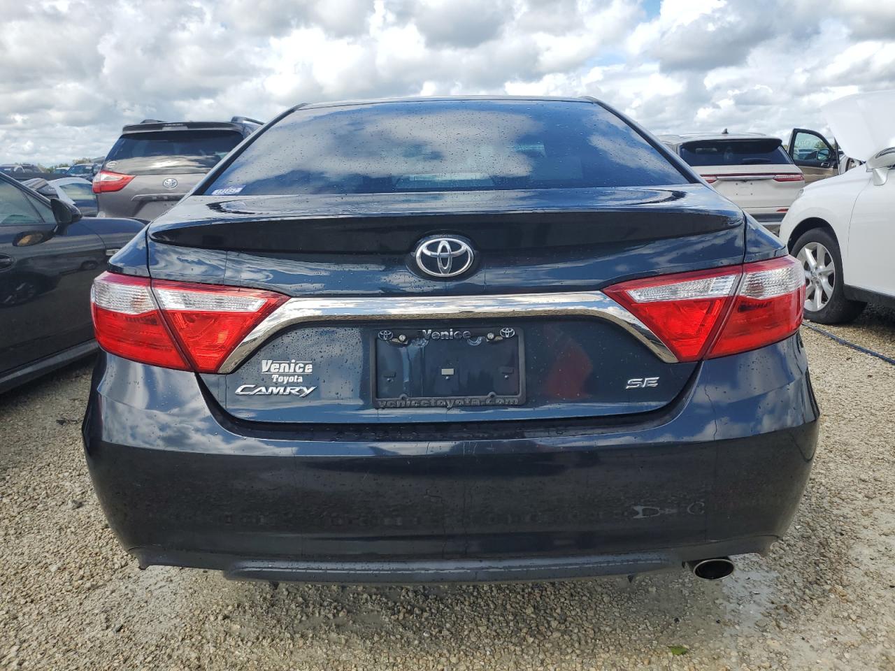 4T1BF1FK2HU315338 2017 Toyota Camry Le