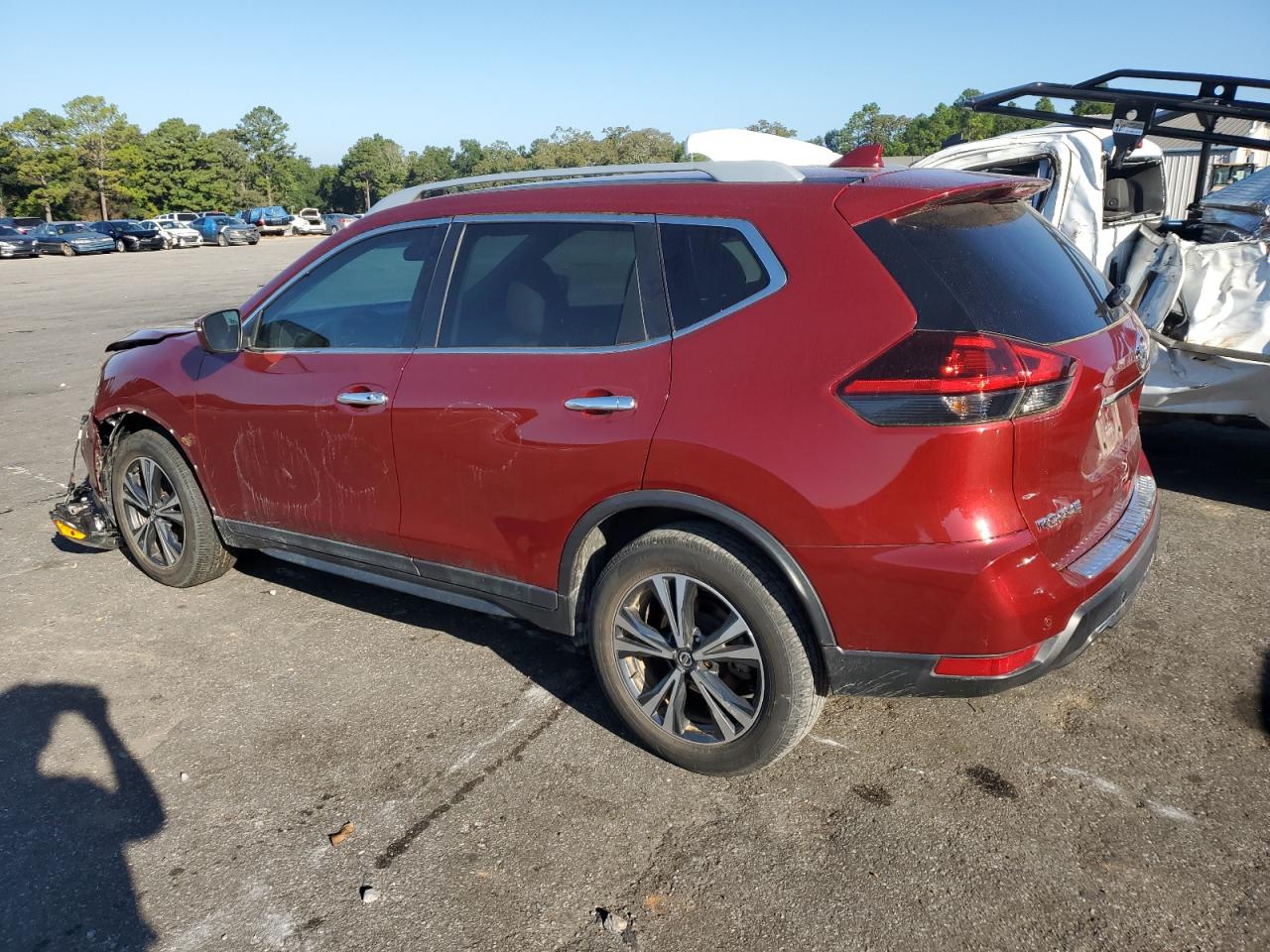 5N1AT2MT7KC813960 2019 NISSAN ROGUE - Image 2