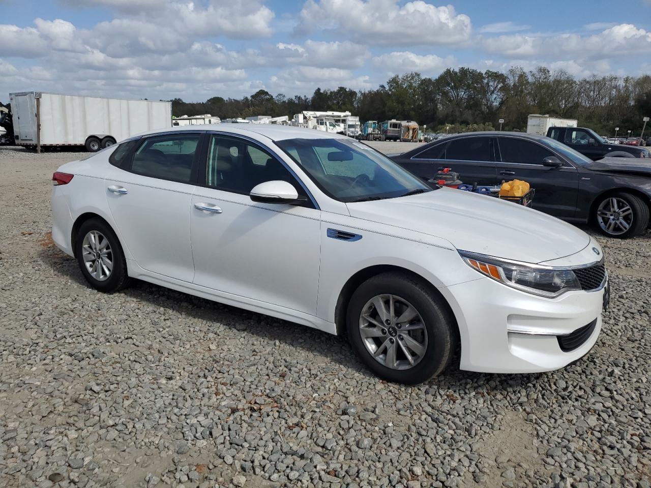 2016 Kia Optima - Image 4