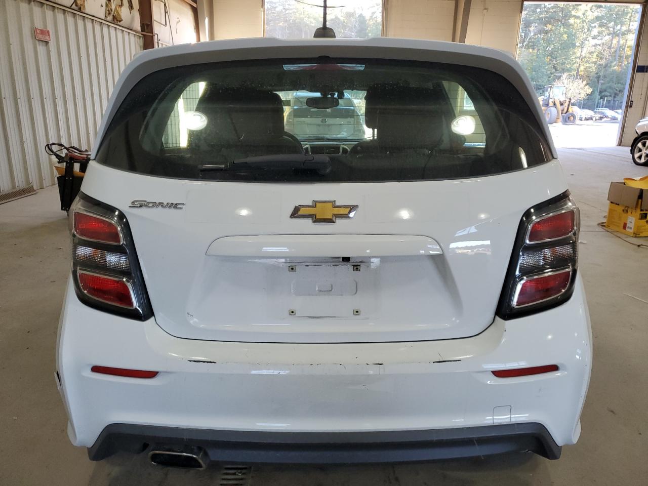 2017 Chevrolet Sonic - Image 6