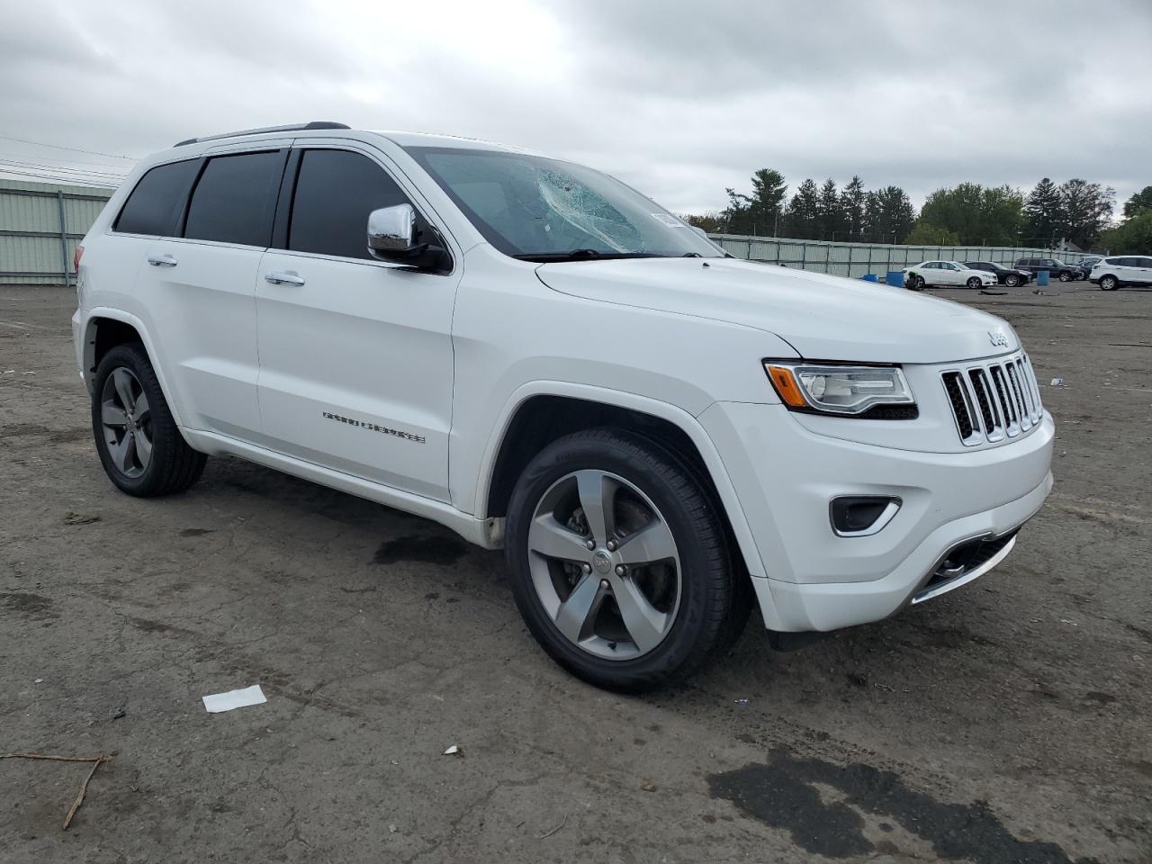 2015 Jeep Grand Cherokee - Image 4