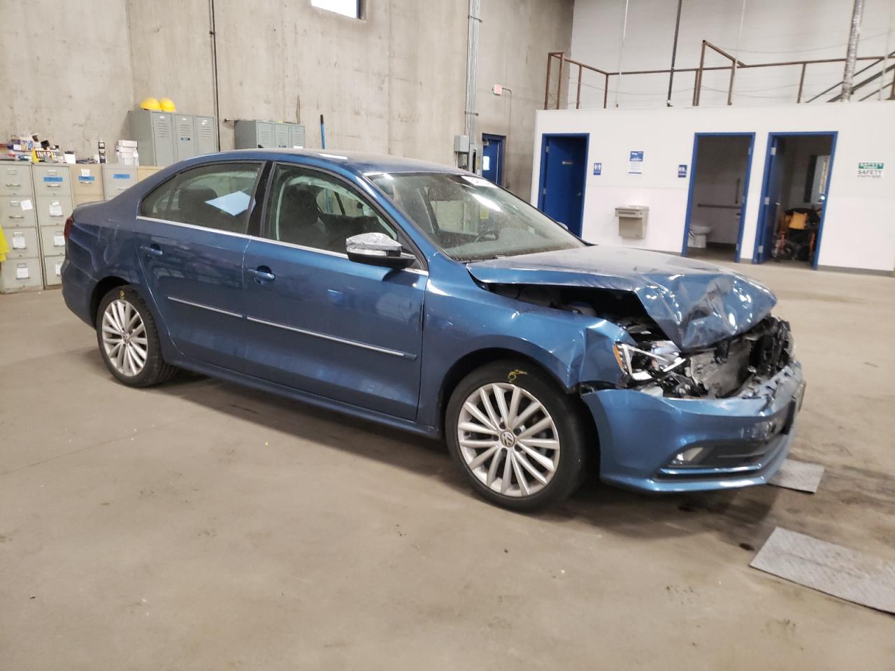 2016 Volkswagen Jetta - Image 4