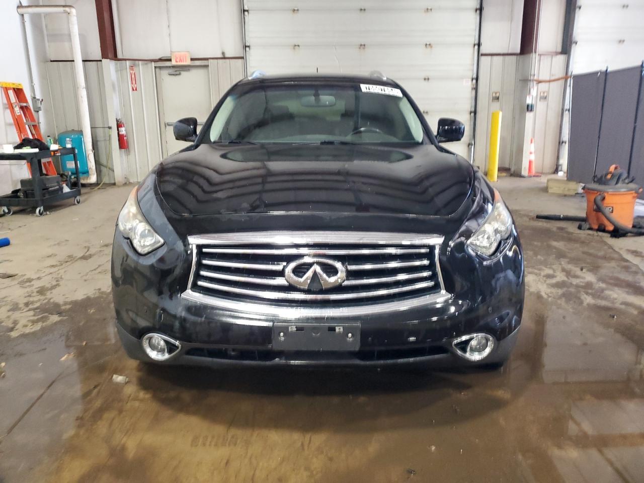 2015 Infiniti QX70 - Image 5