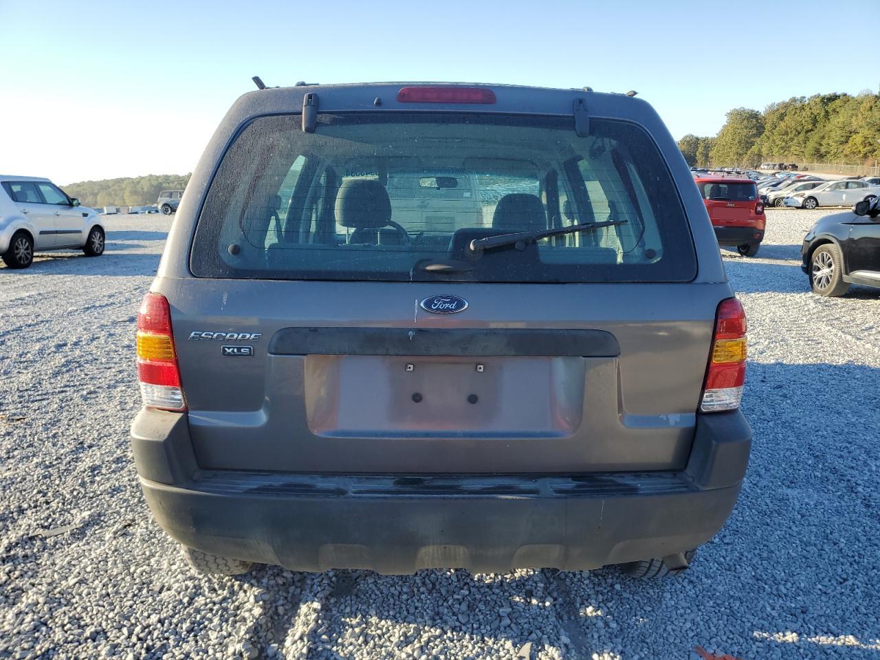 2003 Ford Escape Xls VIN: 1FMYU02183KB35325 Lot: 75945584