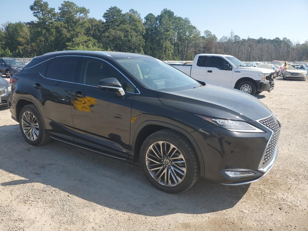 2021 Lexus RX - Image 4