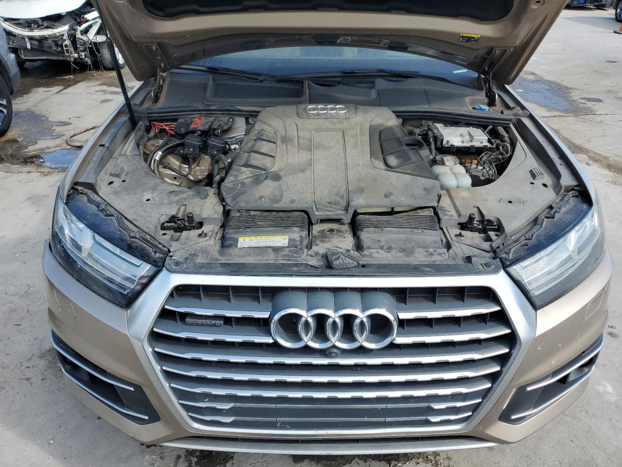 VIN WA1VAAF78JD010065 2018 AUDI Q7 no.12