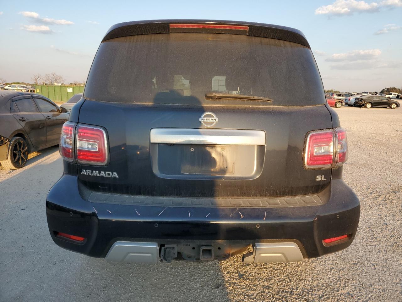 JN8AY2ND6J9051380 2018 Nissan Armada Sv