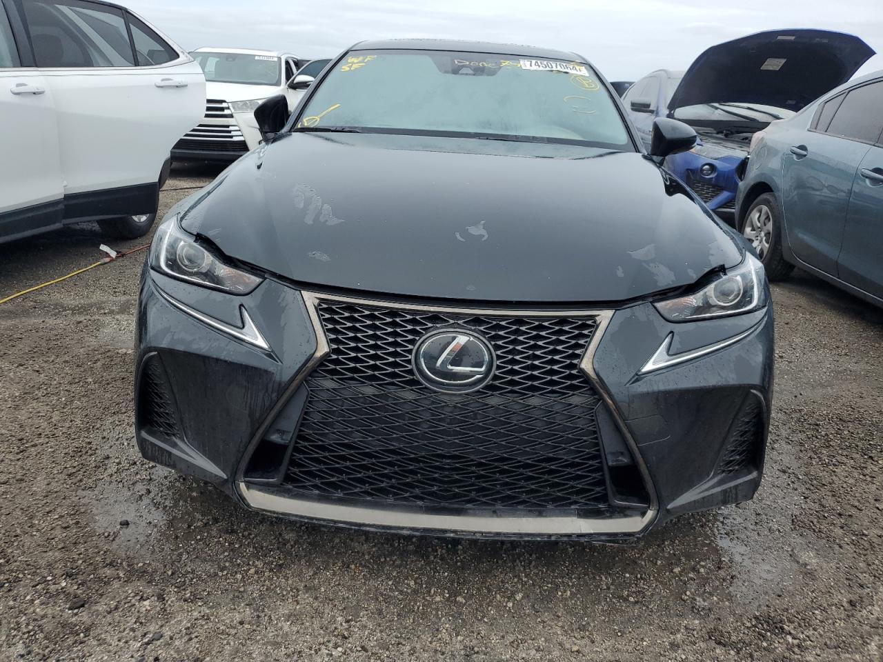 2020 Lexus IS - Image 5