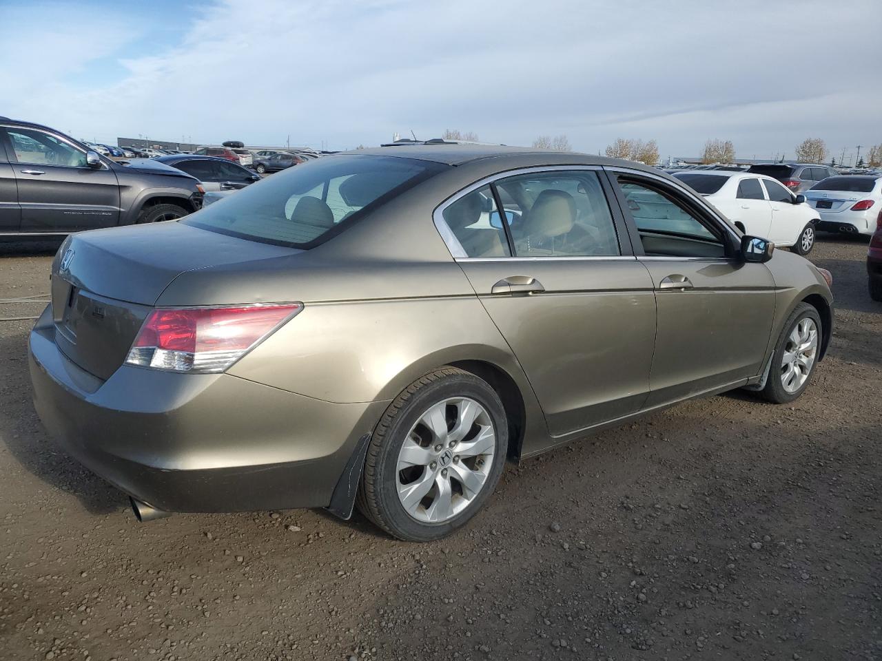 2008 Honda Accord Ex VIN: 1HGCP26788A800464 Lot: 76064374