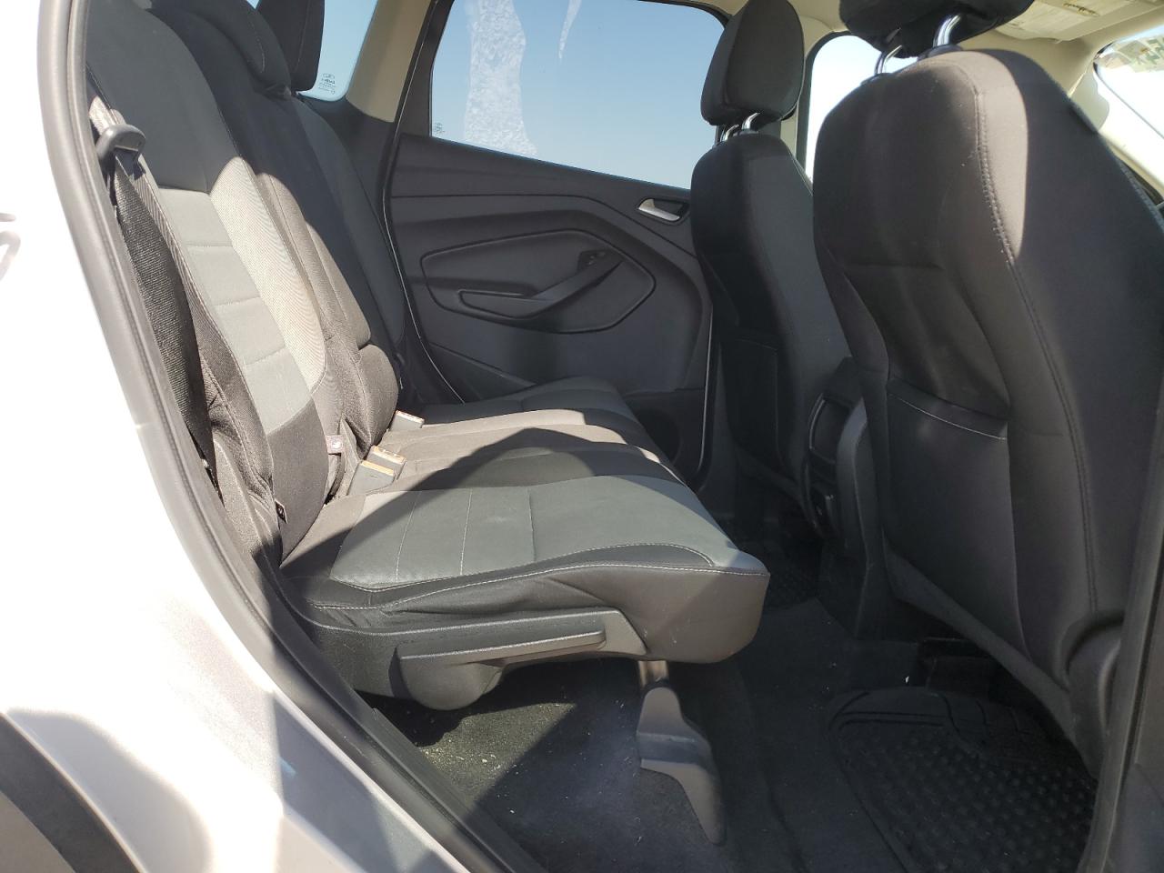 2016 Ford Escape - Image 11