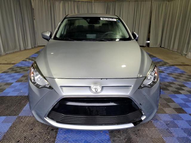  TOYOTA YARIS 2018 Сріблястий