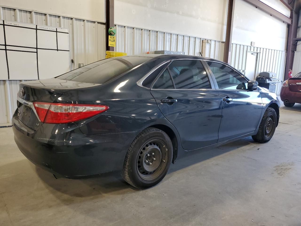 VIN 4T4BF1FK7GR552735 2016 TOYOTA CAMRY no.3