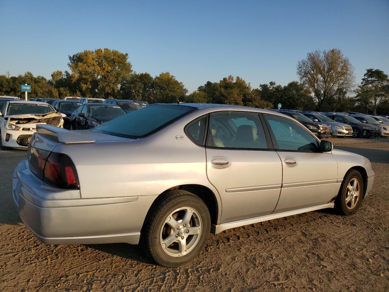2005 Chevrolet Impala - Image 3