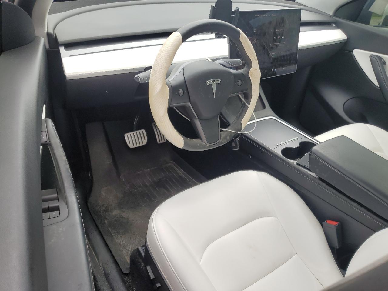 5YJYGDEF5MF264633 2021 Tesla Model Y