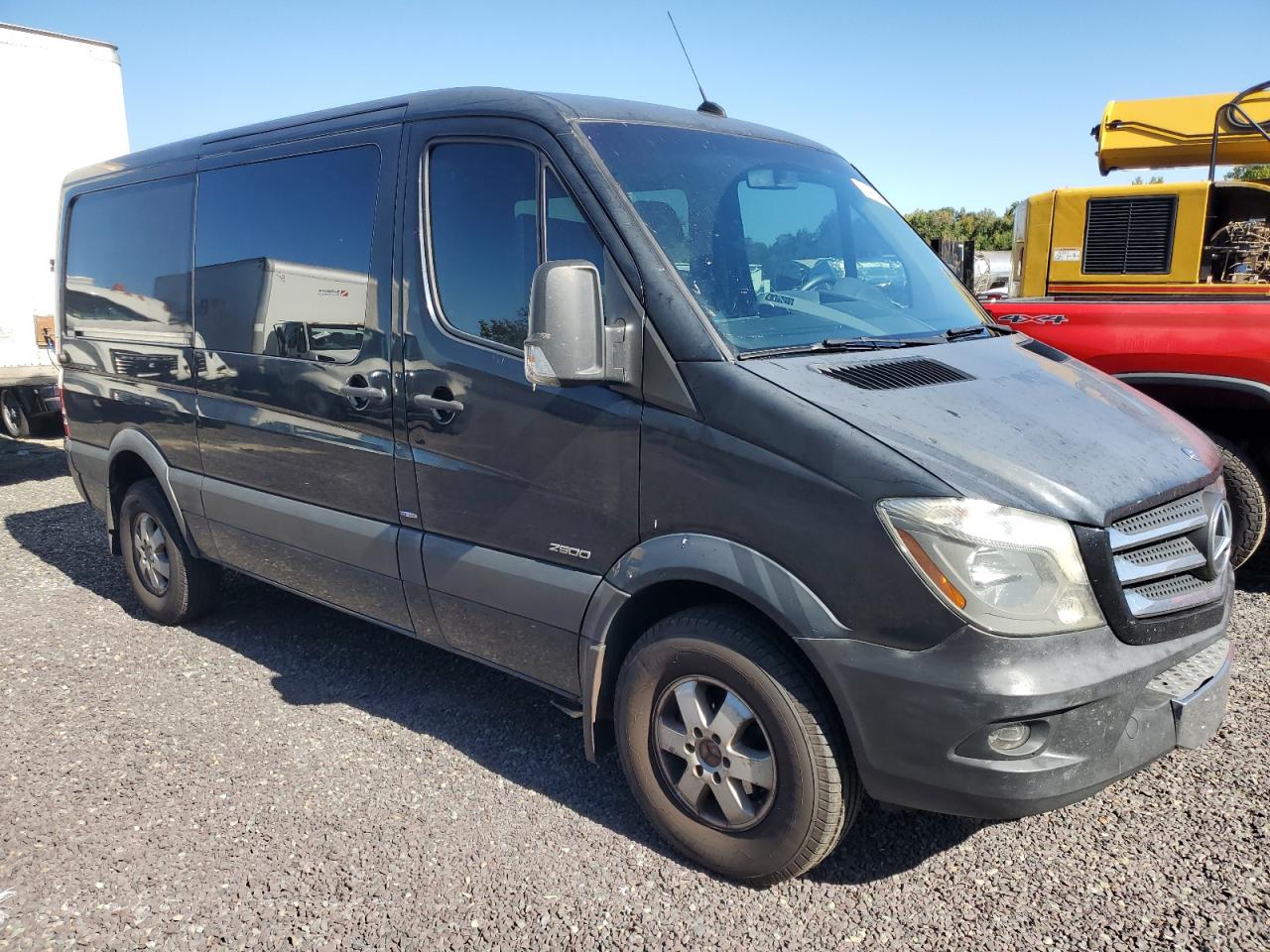 VIN WD4PE7CCXE5944256 2014 MERCEDES-BENZ SPRINTER no.4