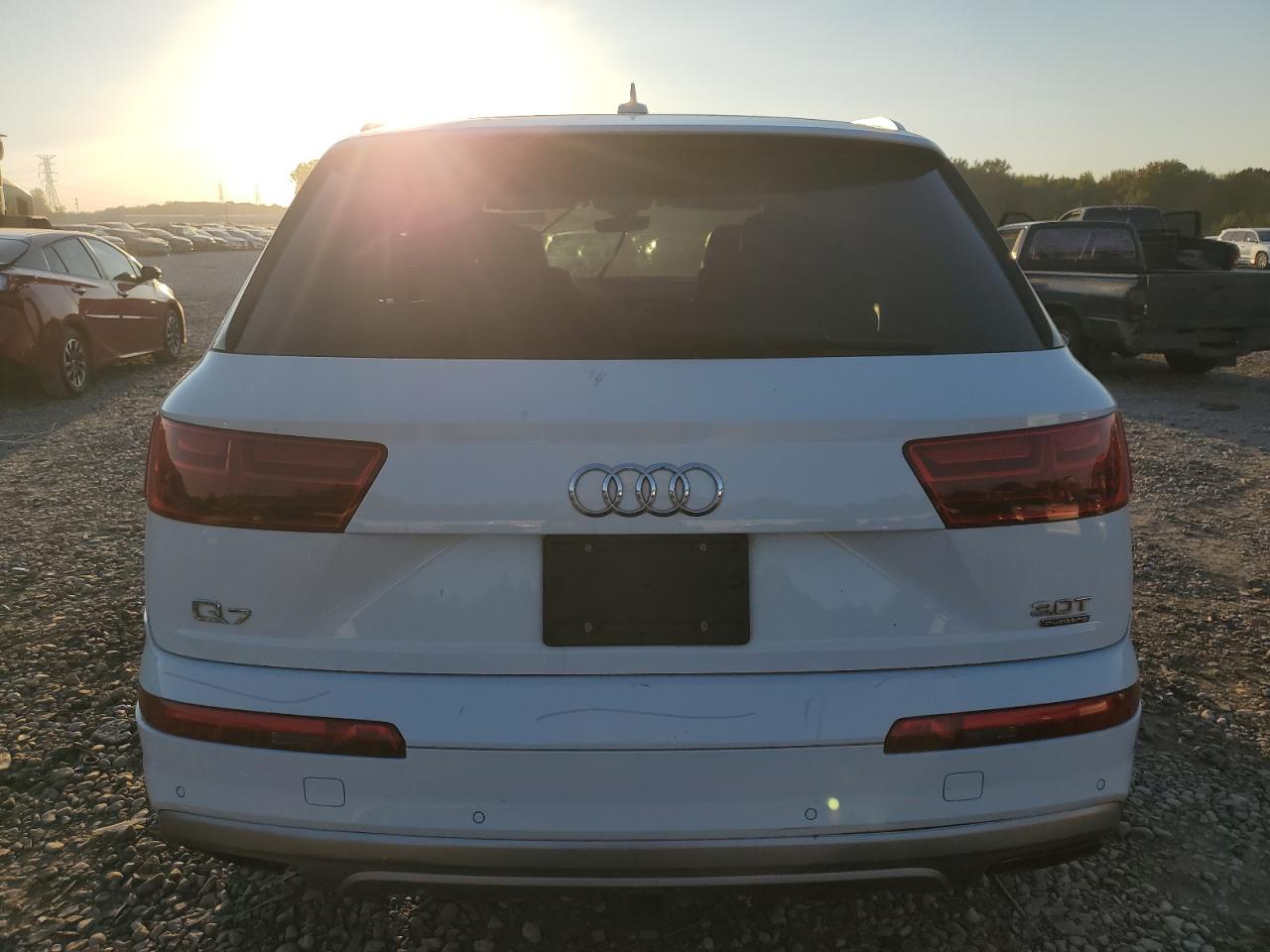 WA1VABF79HD030826 2017 Audi Q7 Prestige