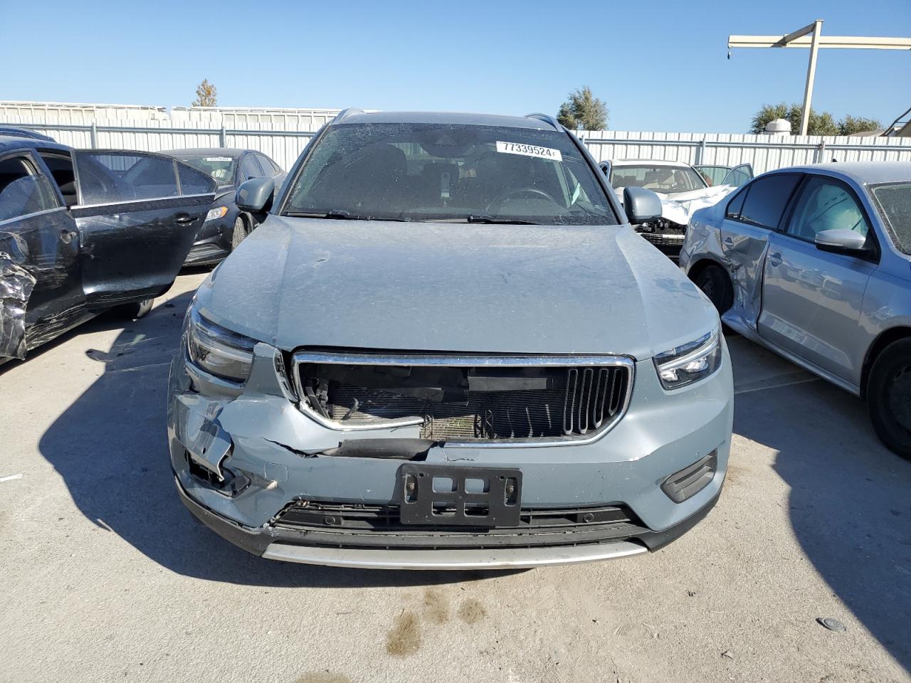 2020 Volvo XC40 - Image 5
