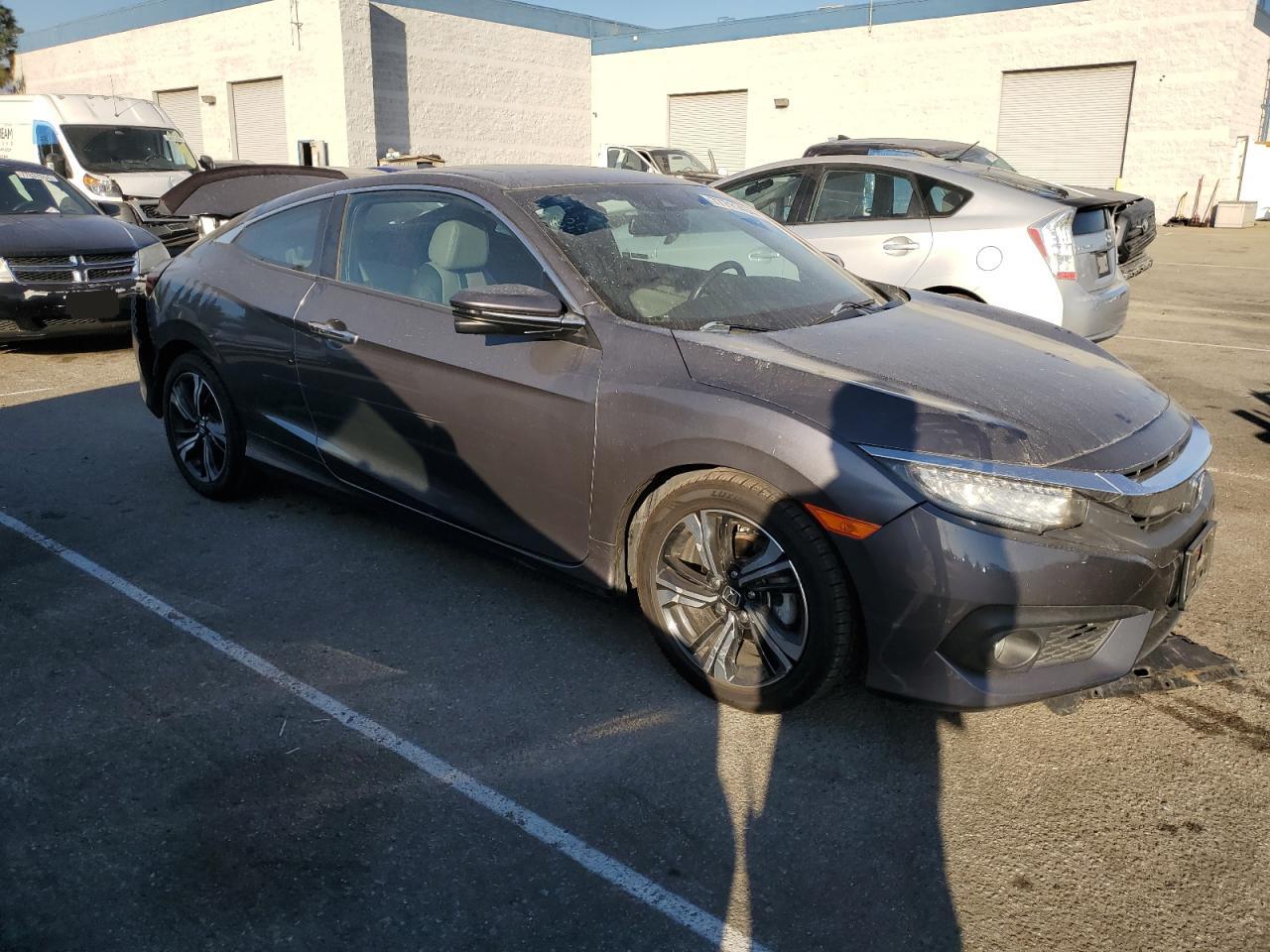 2018 Honda Civic - Image 4