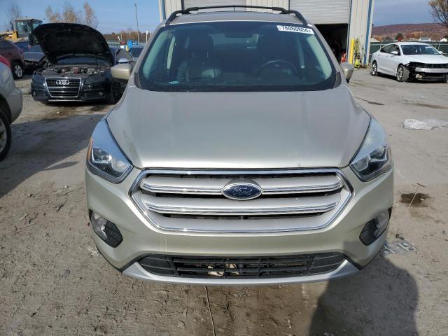  FORD ESCAPE 2018 Кремовый