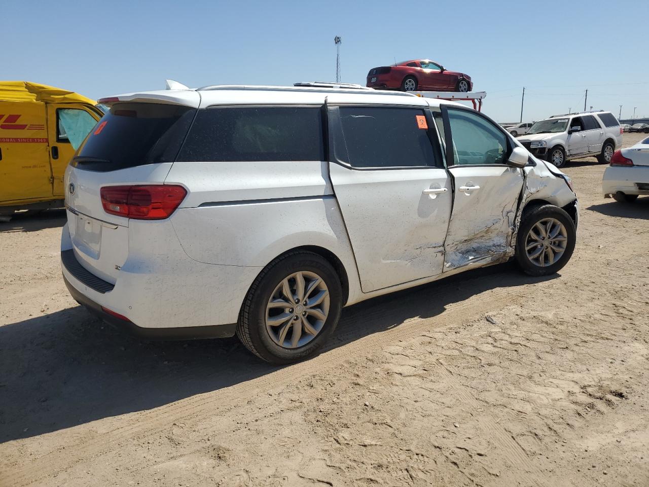 2021 Kia Sedona - Image 3