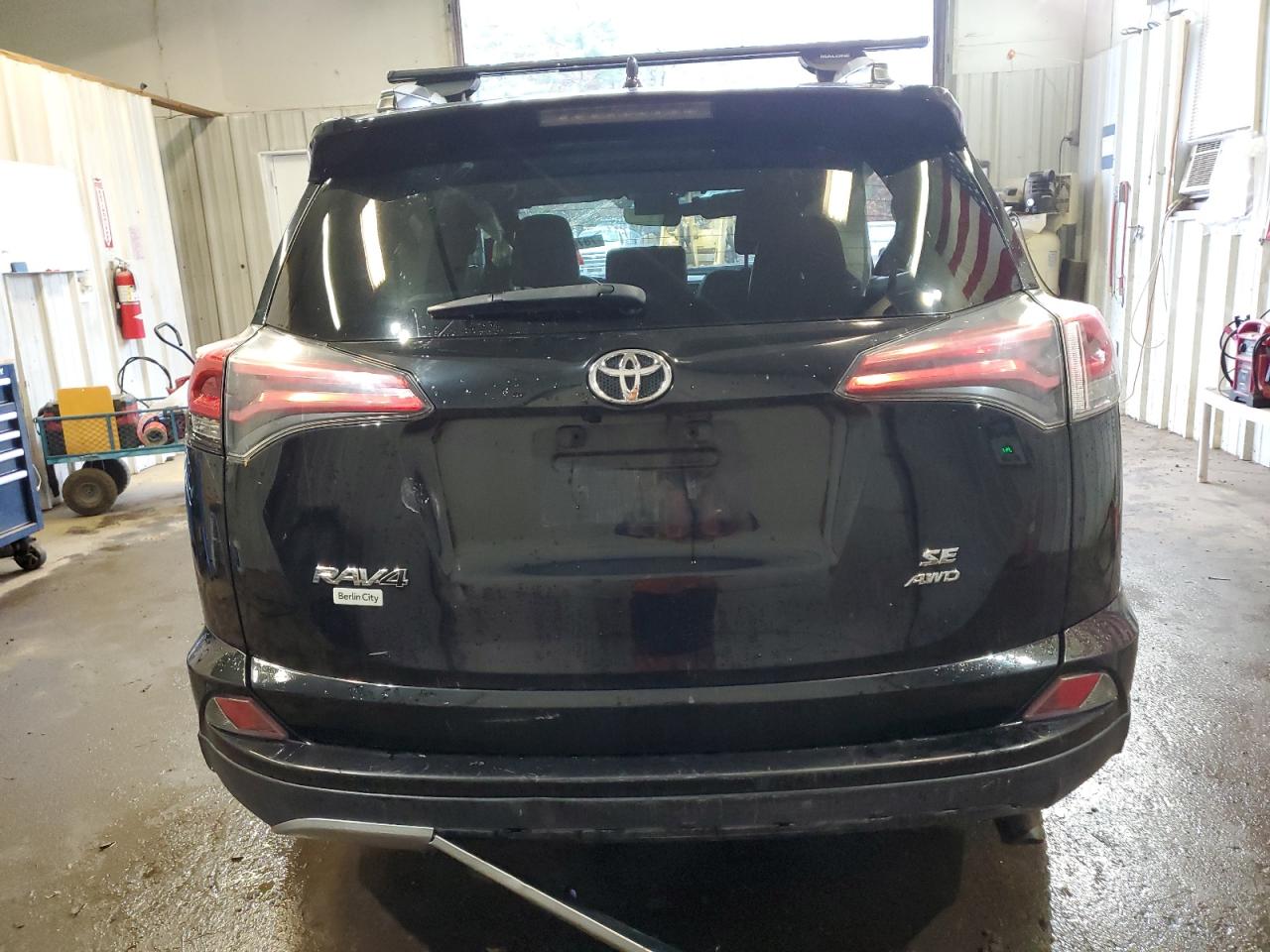 2018 Toyota Rav4 Se VIN: 2T3JFREV3JW764658 Lot: 78705954