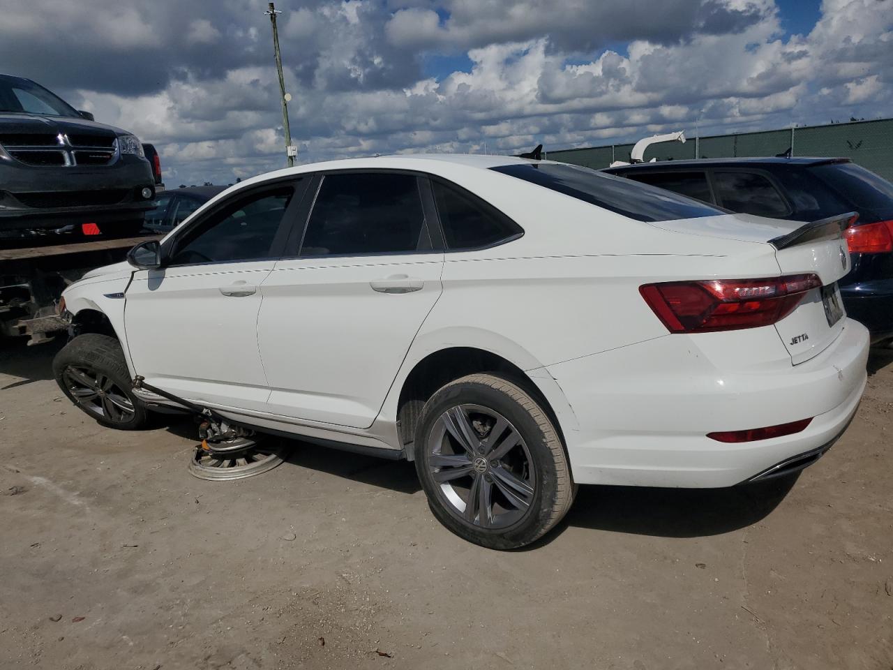 2020 Volkswagen Jetta - Image 2