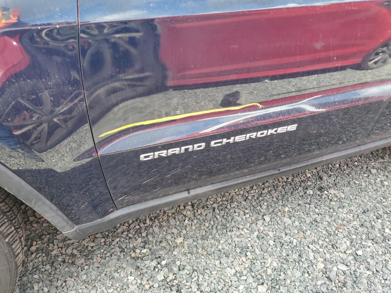 2014 Jeep Grand Cherokee - Image 13