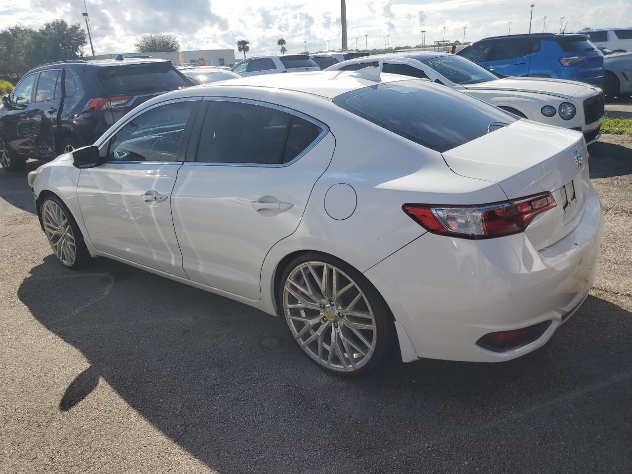 VIN 19UDE2F33HA010934 2017 ACURA ILX no.2