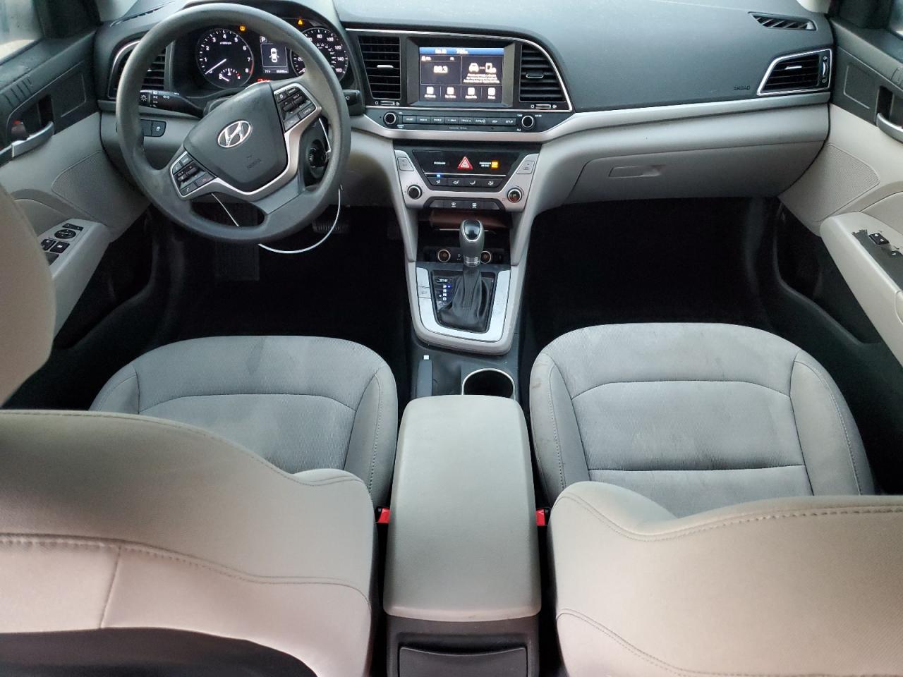 2018 Hyundai Elantra - Image 8