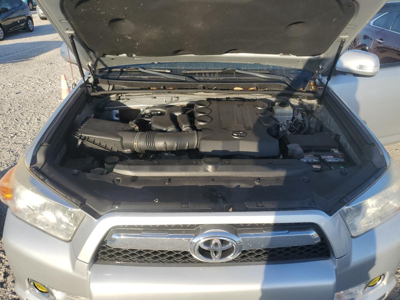 2013 Toyota 4Runner Sr5 VIN: JTEBU5JR8D5138204 Lot: 77275594