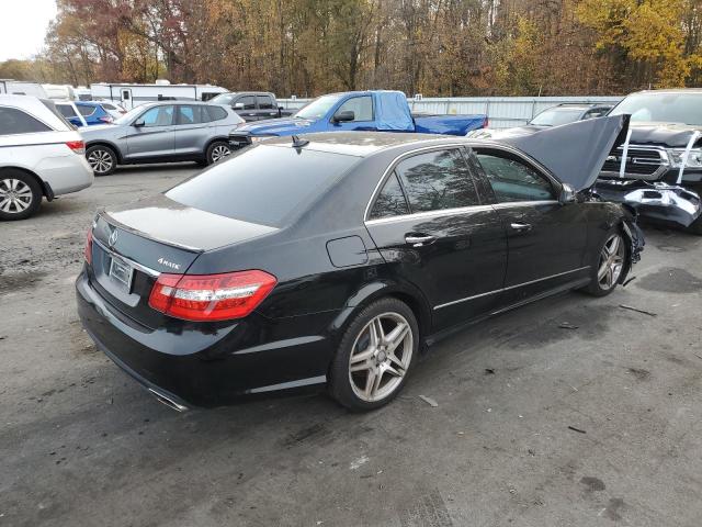 Sedans MERCEDES-BENZ E-CLASS 2013 Czarny