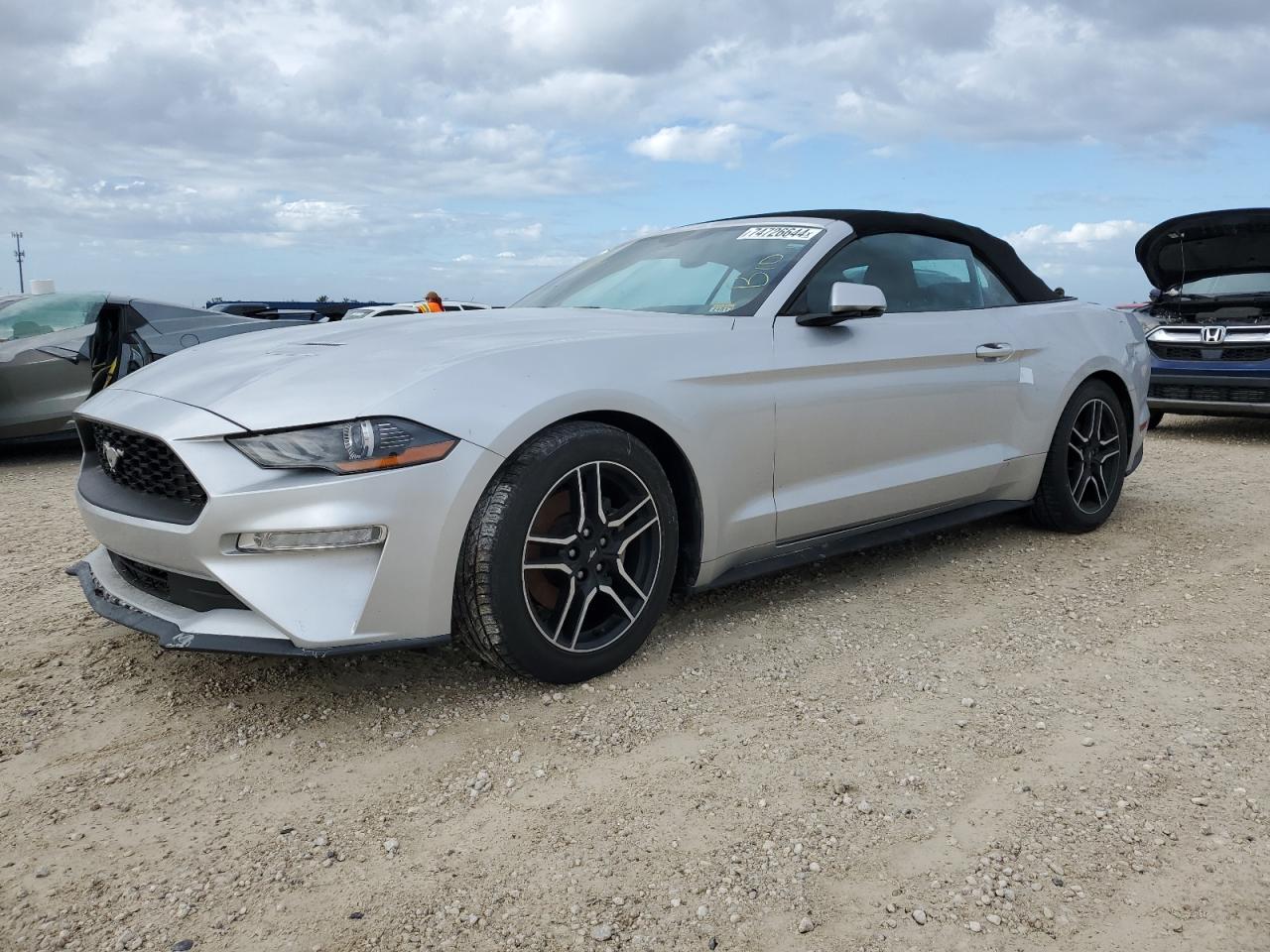 1FATP8UH2J5115197 2018 FORD MUSTANG - Image 1