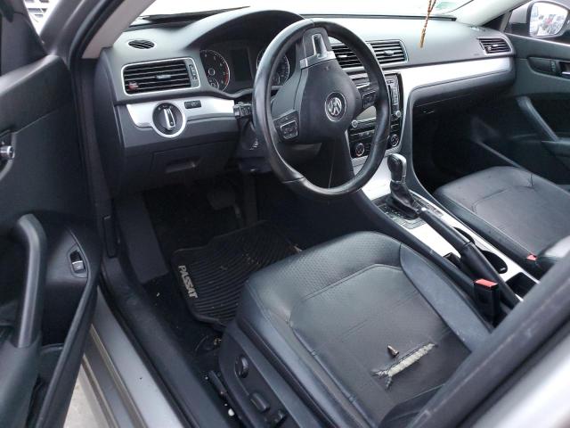  VOLKSWAGEN PASSAT 2013 Серебристый