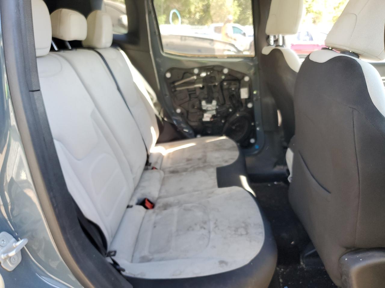 2018 Jeep Renegade - Image 11