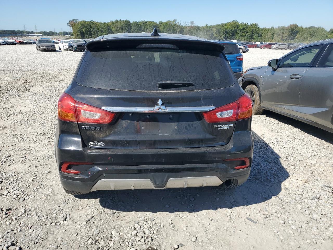 2018 Mitsubishi Outlander - Image 6