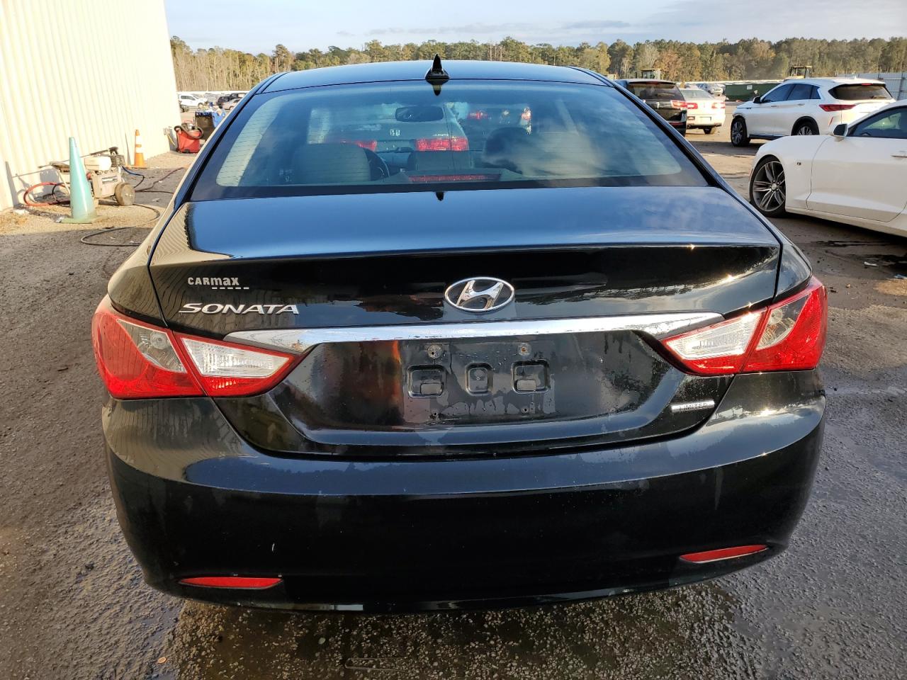 2011 Hyundai Sonata - Image 6