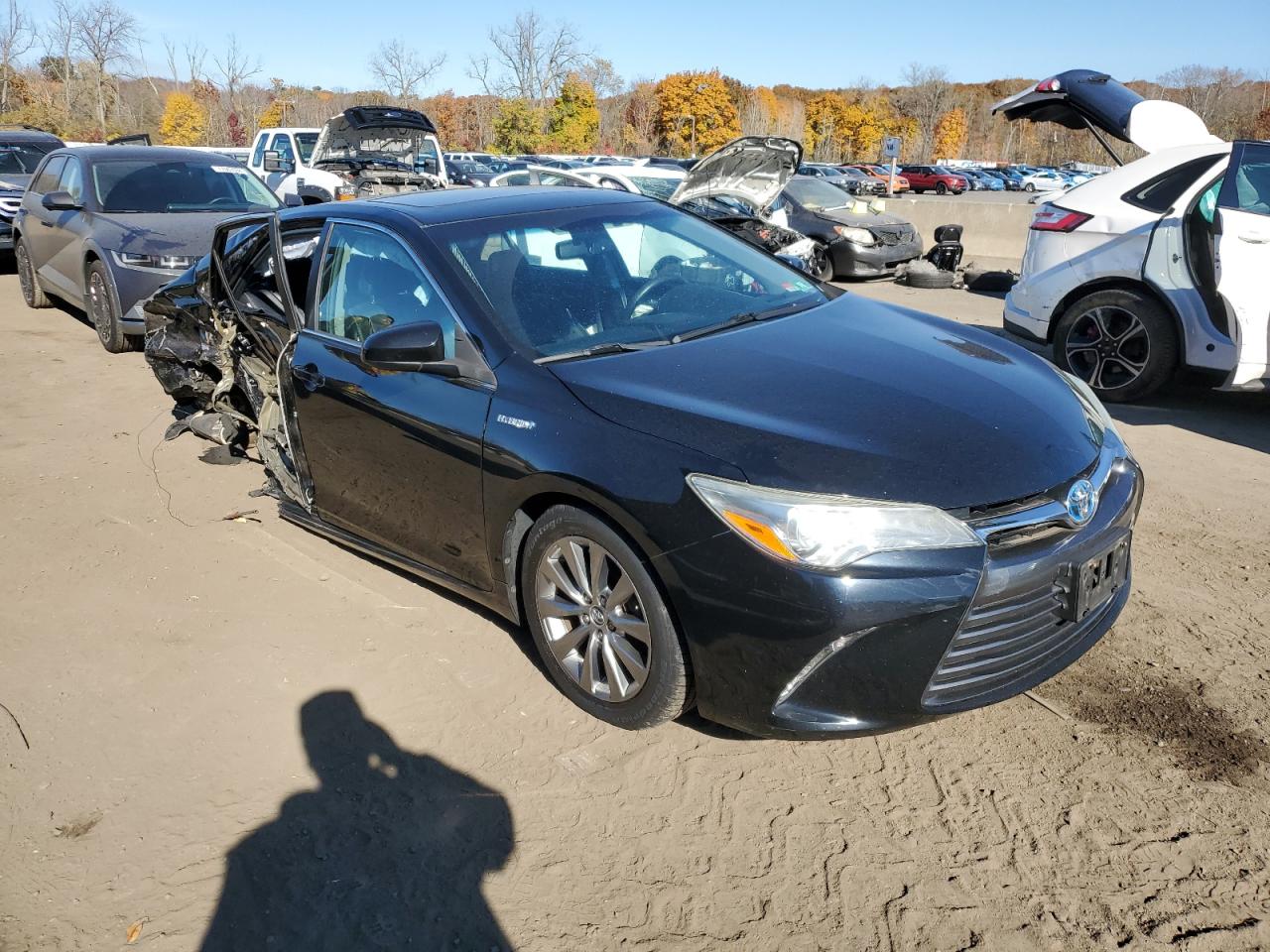 2016 Toyota Camry Hybrid VIN: 4T1BD1FK5GU185057 Lot: 77829144