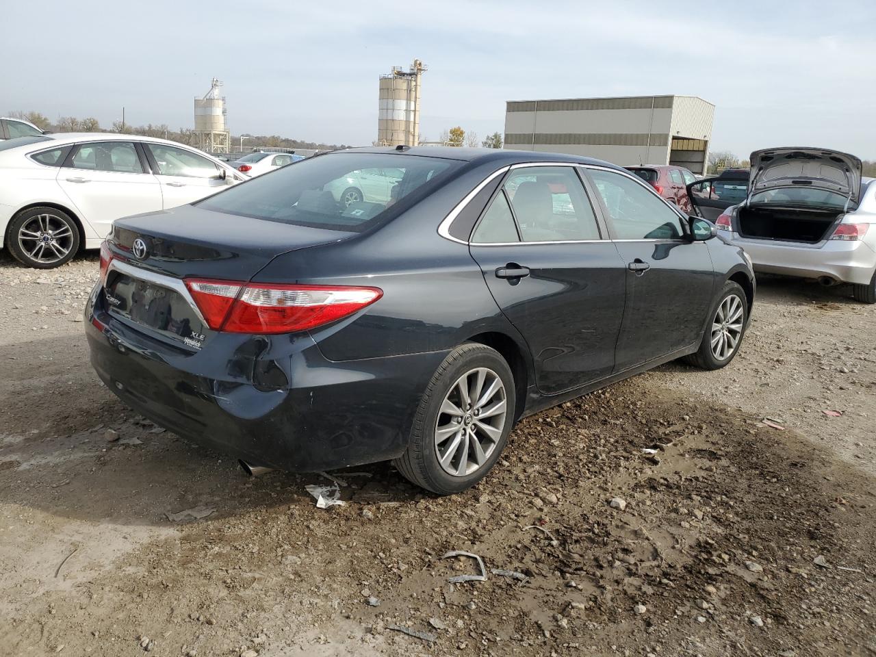 2015 Toyota Camry - Image 3